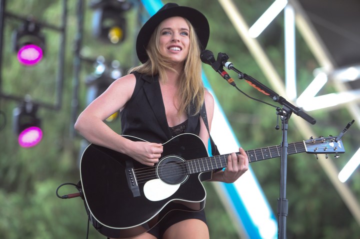 ZZ Ward